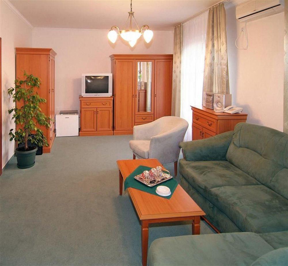 Hotel Grand Zilina Exterior photo