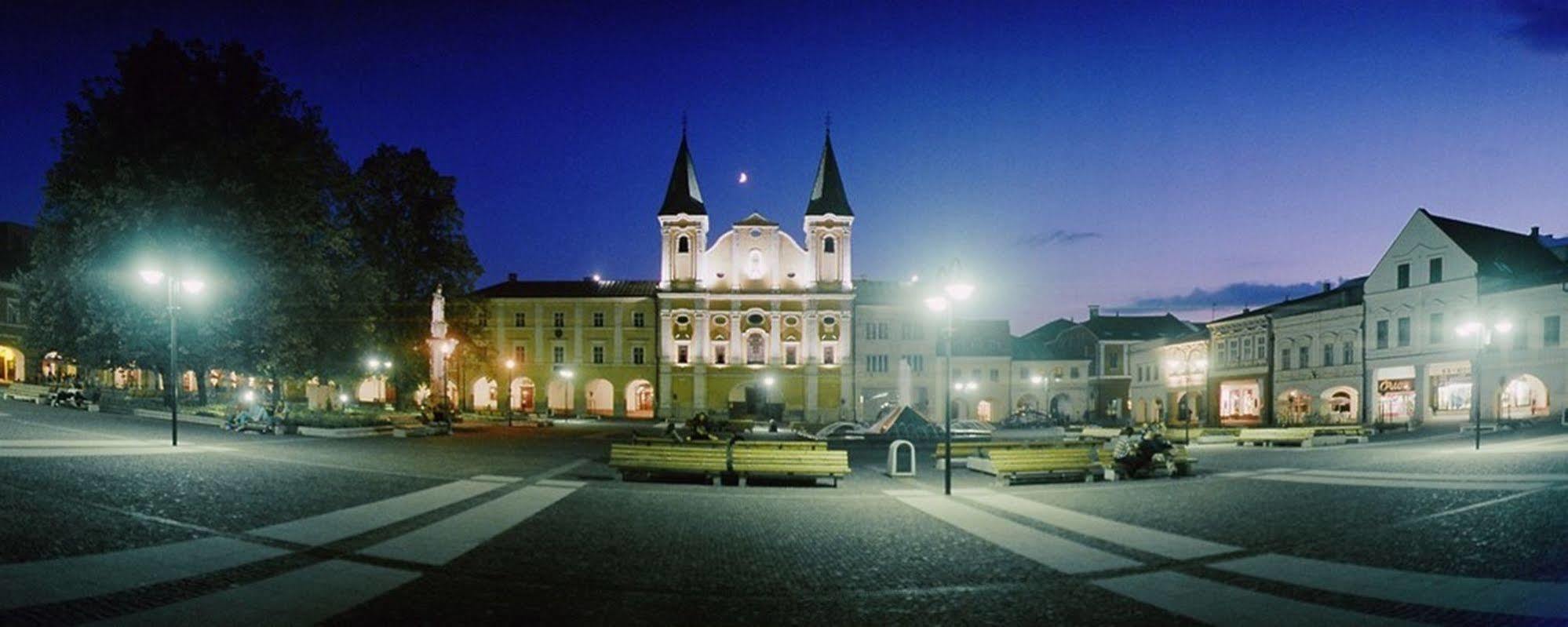 Hotel Grand Zilina Exterior photo