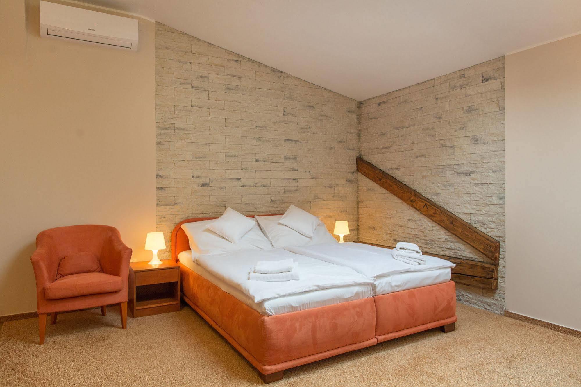 Hotel Grand Zilina Exterior photo